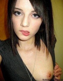 Beautiful redhead GF in